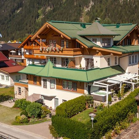Apparthotel Sonnenhof Mayrhofen Exterior photo
