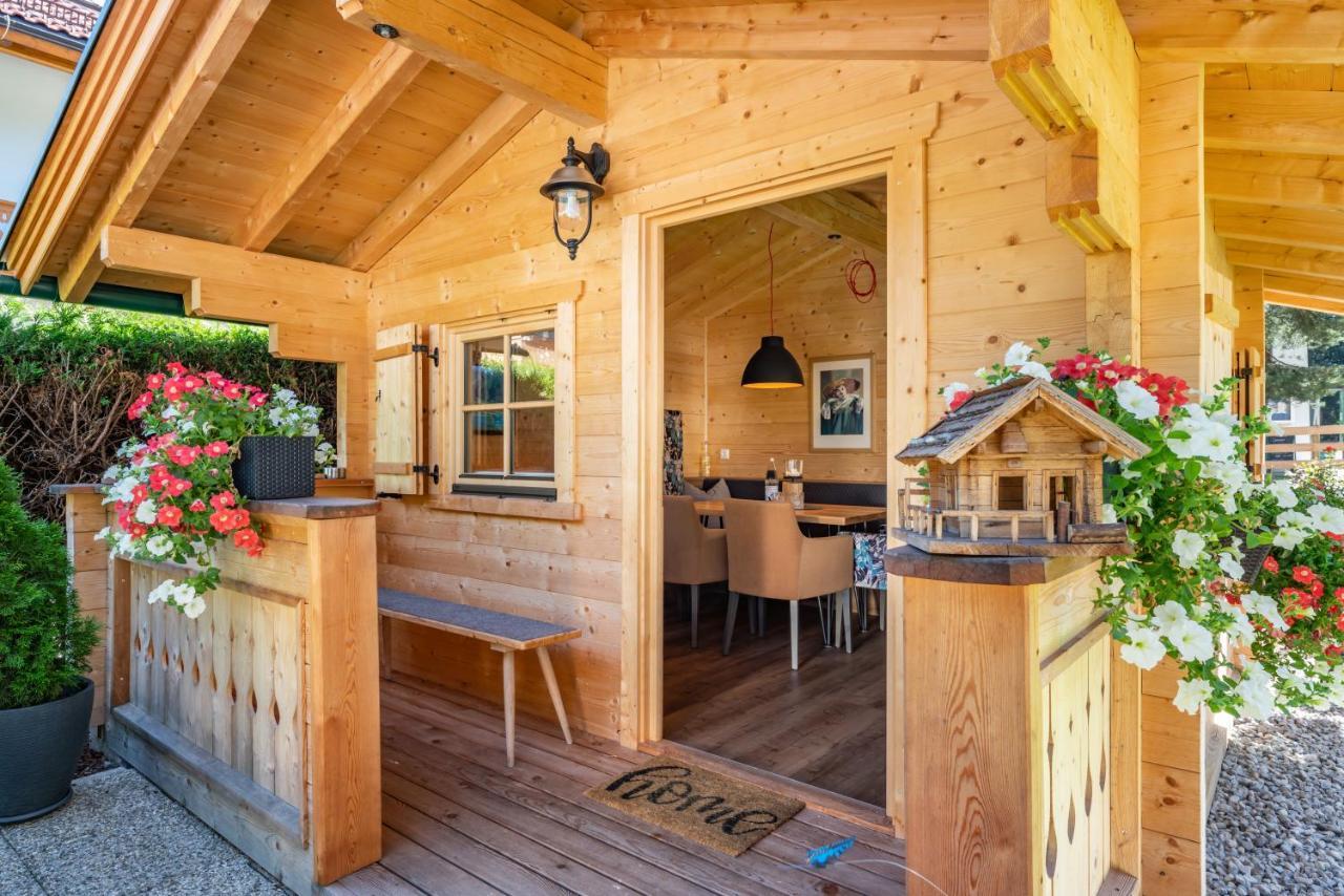 Apparthotel Sonnenhof Mayrhofen Exterior photo